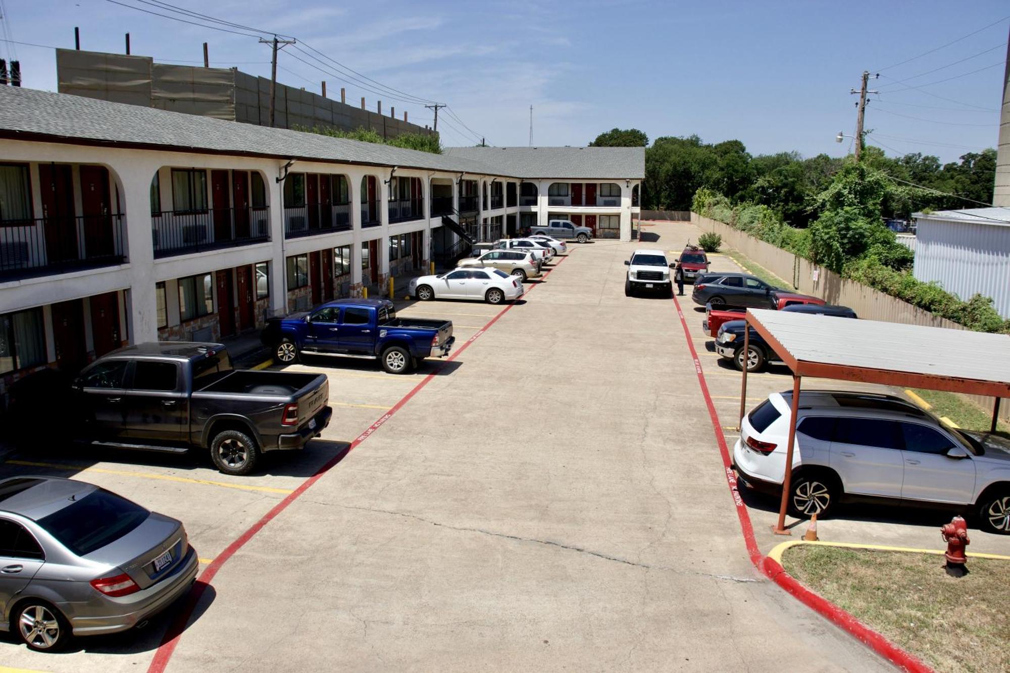 Executive Inn Of Arlington, Near At&T Stadium Exterior photo