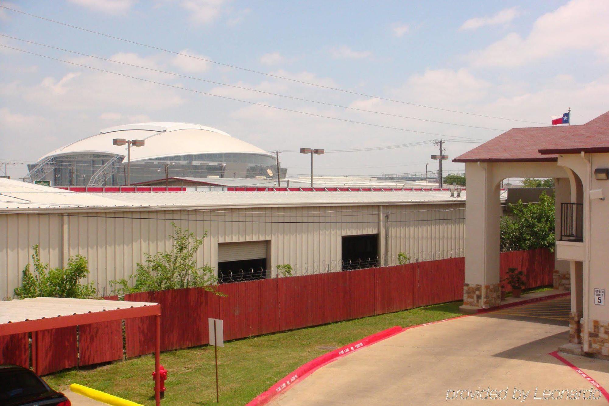 Executive Inn Of Arlington, Near At&T Stadium Exterior photo